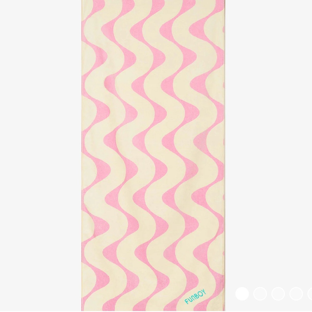 Fanboy Poolside Leisure Club Beach Towel